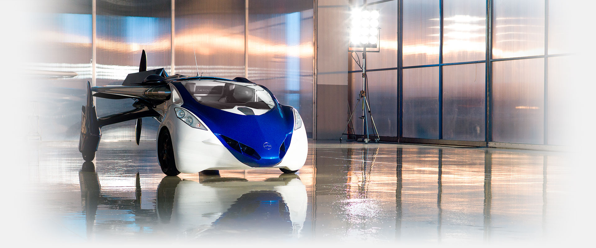 Летающий автомобиль AEROMOBIL